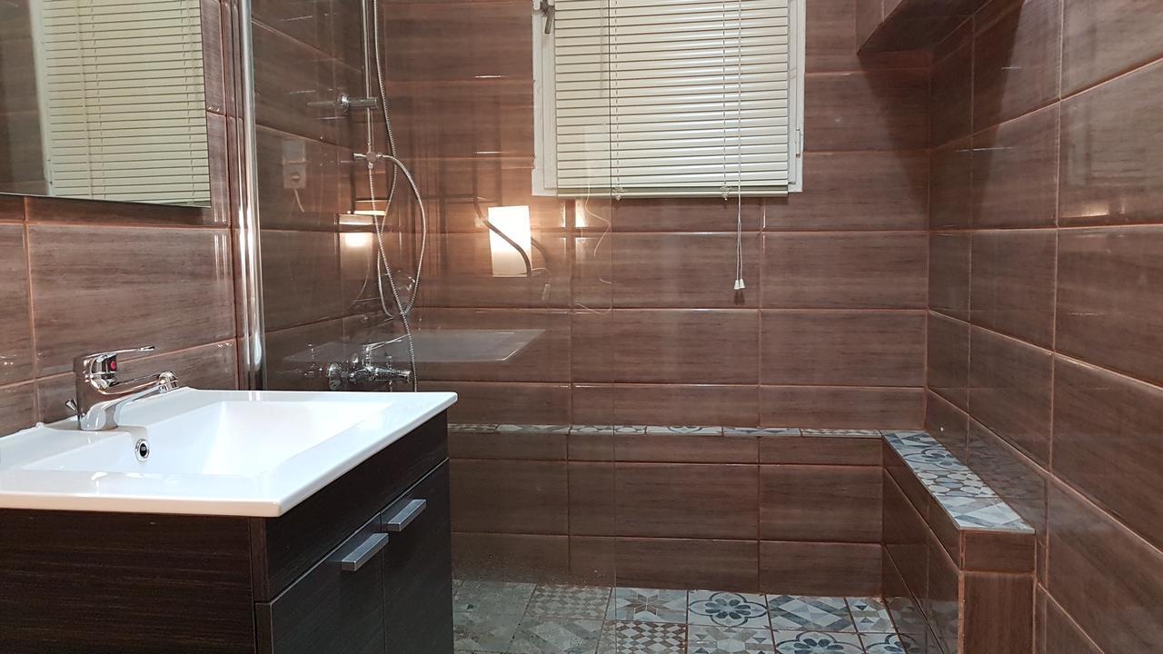Menta Errathens Apartment - Athens Center, 5 Bd, 2 Bath Exterior photo